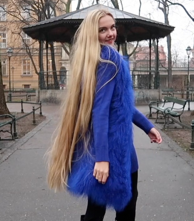 VIDEO - Blue