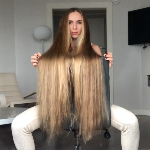 VIDEO - Rapunzel ASMR
