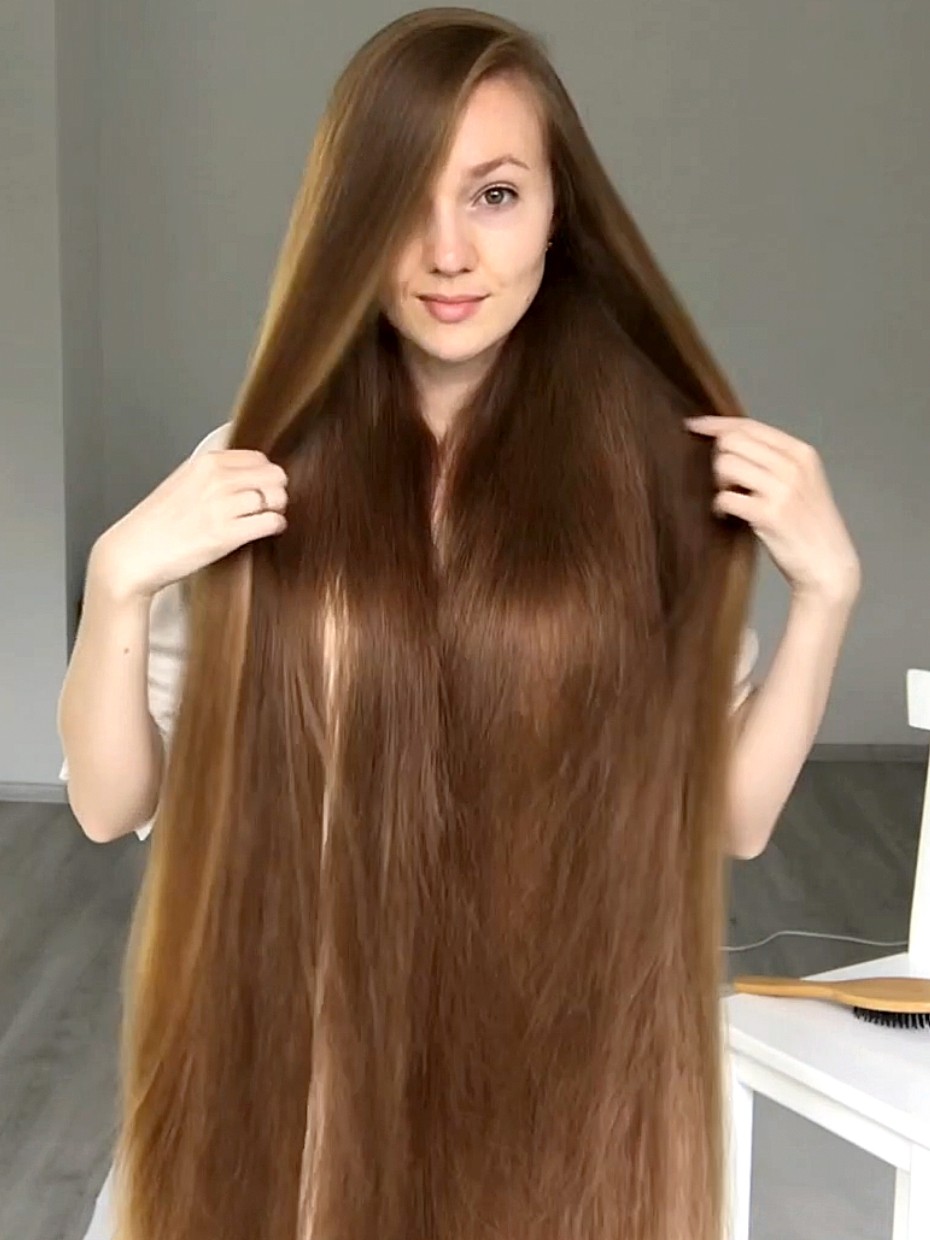 Video Bundrops And Brushing In White Realrapunzels