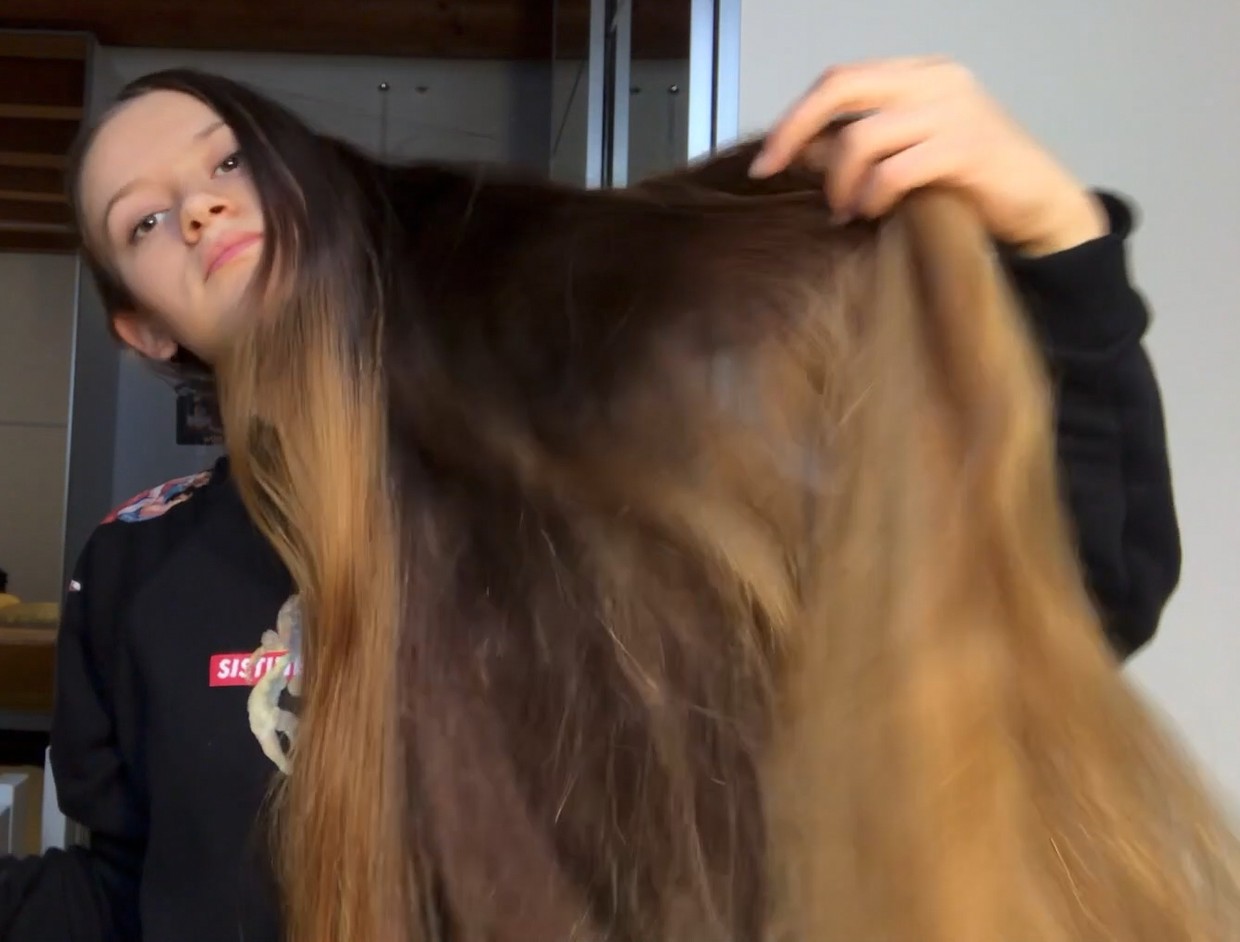 Video Ottavia S Thick Hair Play Realrapunzels