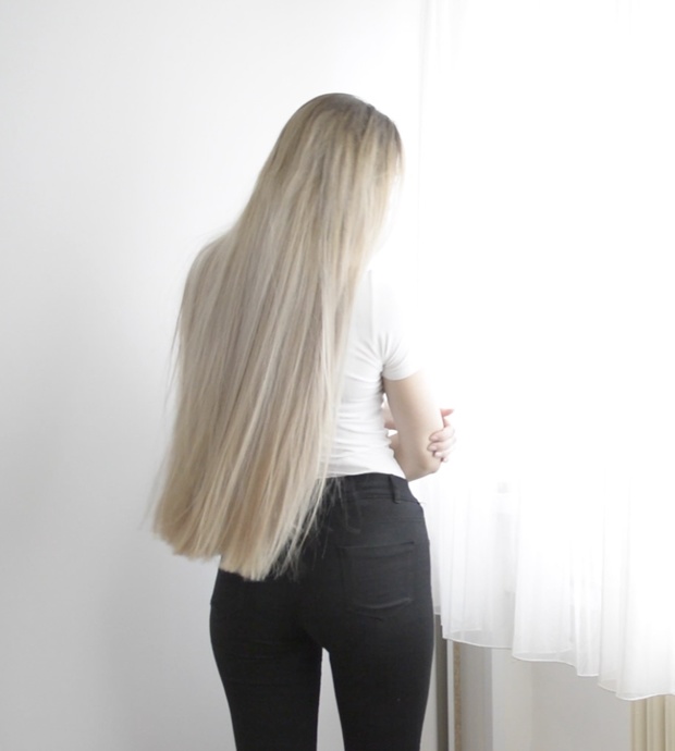 VIDEO - Young hip length