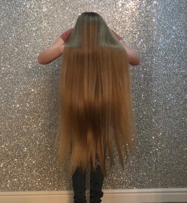 VIDEO - Long, healthy, silky, straight (FREE)