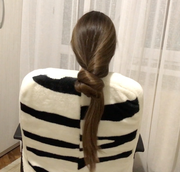 VIDEO - Amazing long hair chair play