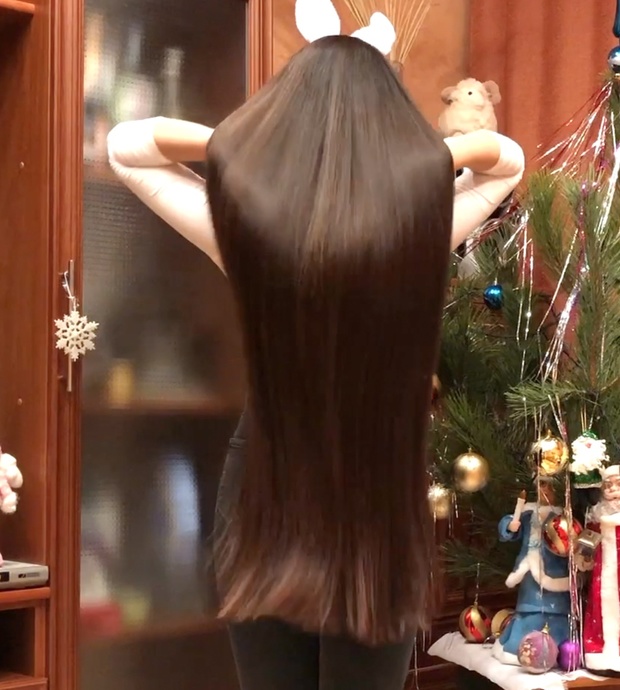 VIDEO - Silky Christmas