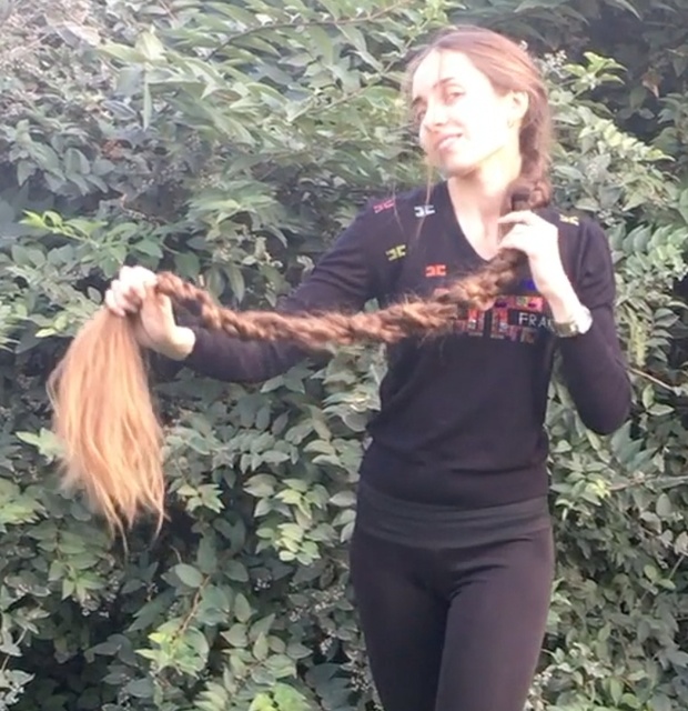 VIDEO - Braided, massive pigtails