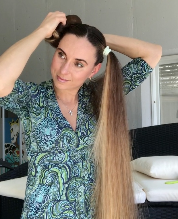 VIDEO - Rolled double buns