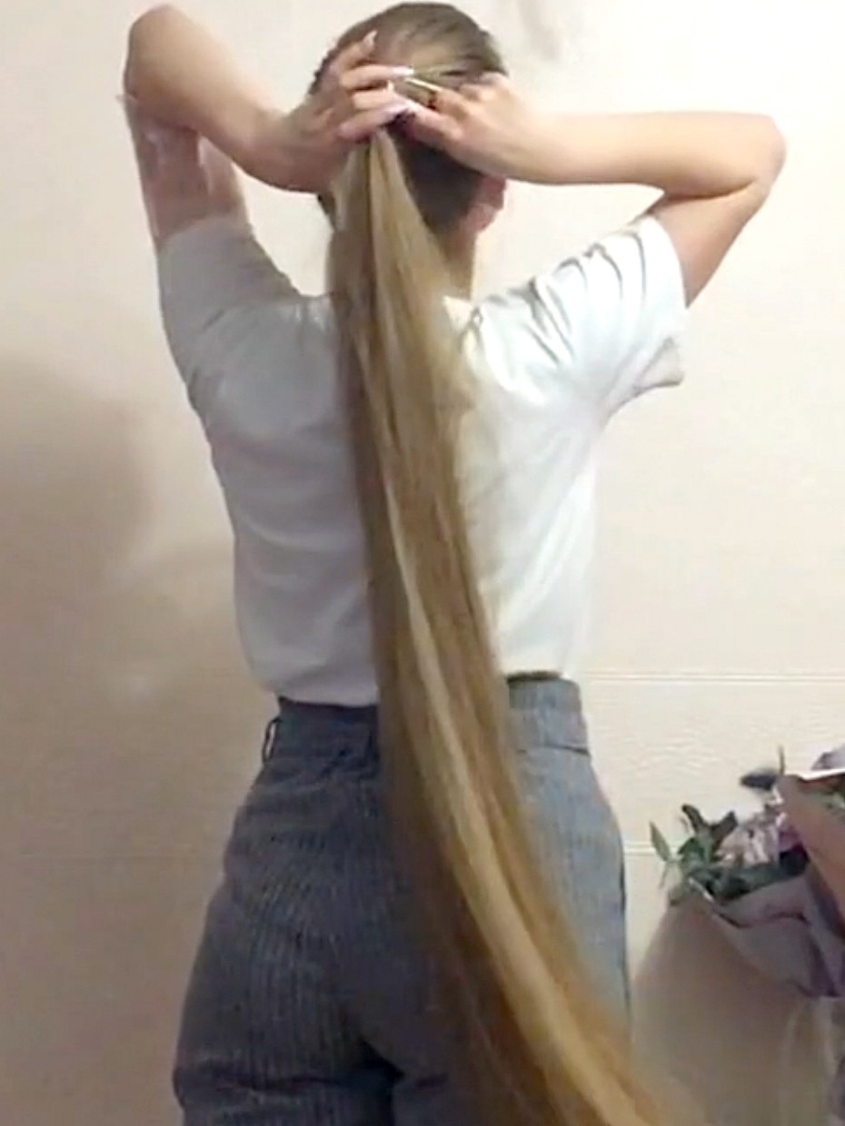 Video Anastasia S Brushing And Braid Realrapunzels