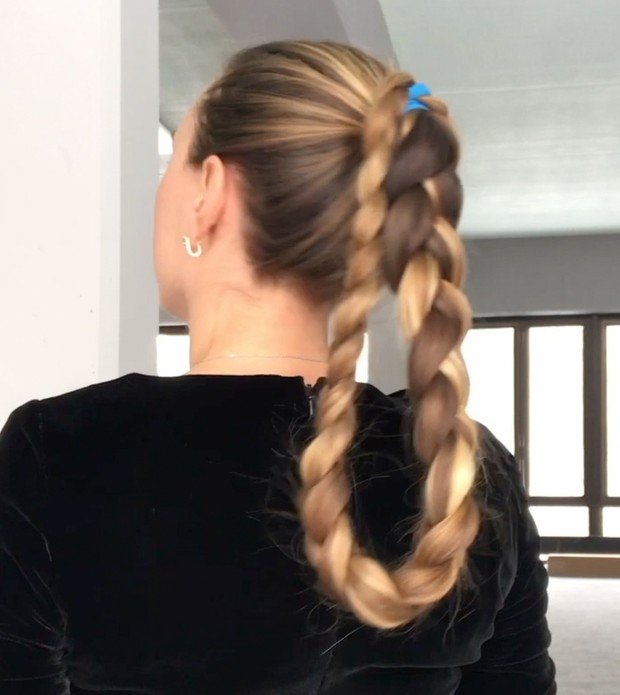 VIDEO - Folded hair 2