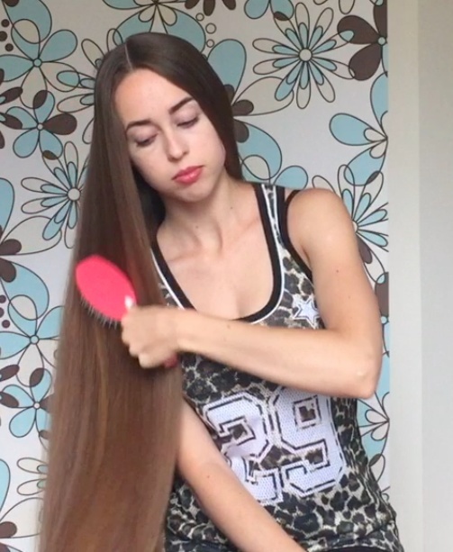 VIDEO - Parting classic length hair + braid (Part 1)