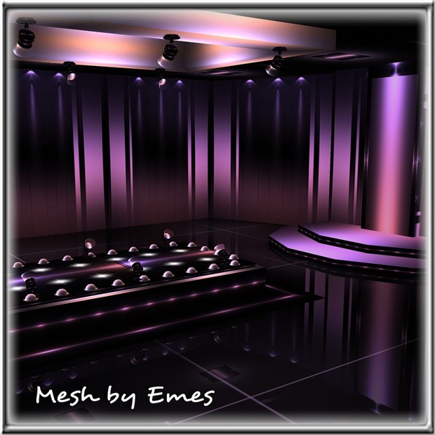 CATWALK MODELING ROOM MESH
