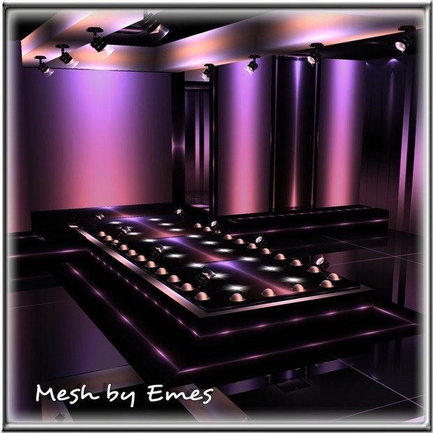CATWALK MODELING ROOM MESH
