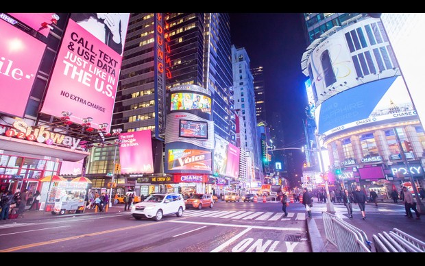 0046 NEW YORK MANHATTAN TIMES SQUARE NIGHT