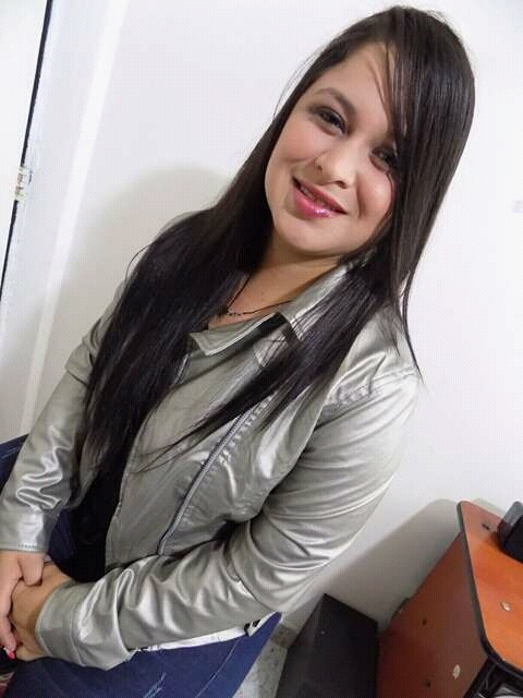 06 Estefany: Long, bob, only bangs and two pigtails & headshave