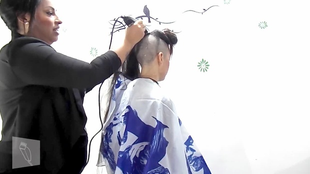 09 Geraldine: Long hair, buzzed nape, undercut, buzzed & headshave