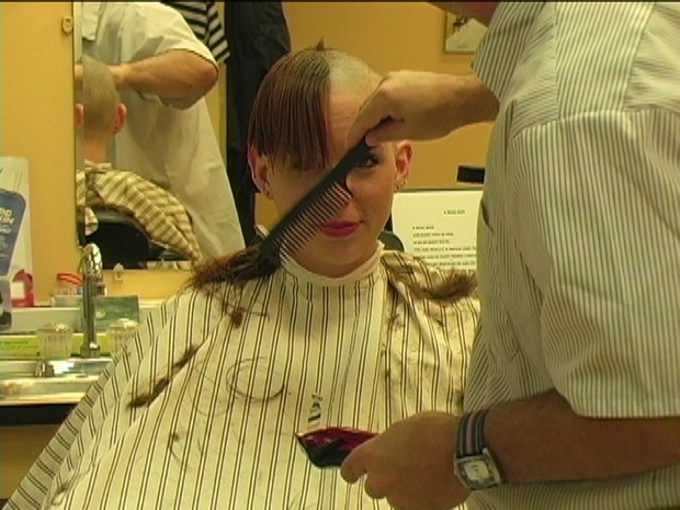 Judebox Jenny's Head Shave at the Too Hot for Hair Show