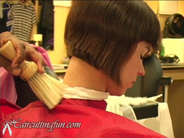 Eve of Eden's Bob Haircut at the Too Hot for Hair Show - VOD Digital Video on Demand