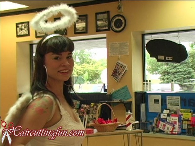 Eve of Eden's Bob Haircut at the Too Hot for Hair Show - VOD Digital Video on Demand