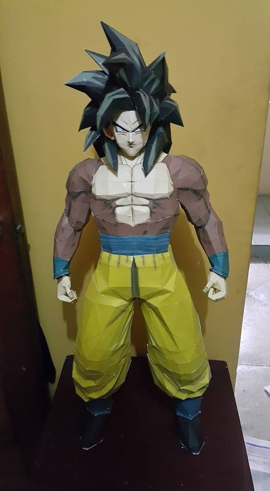 papercraft Goku Ssj 4