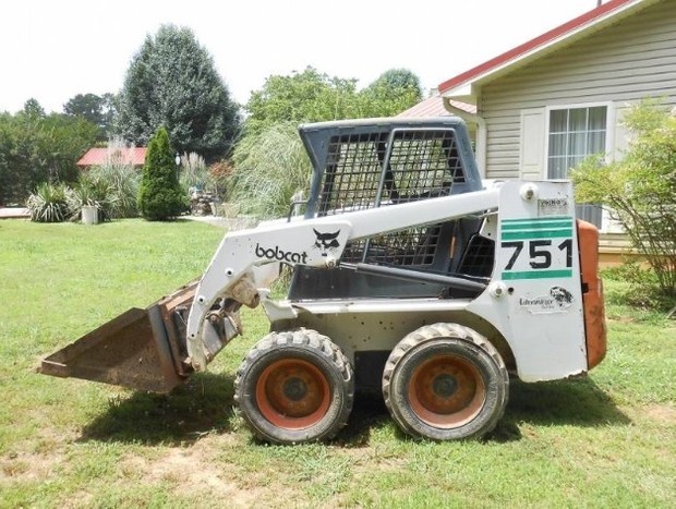 Bobcat 751 Skid Steer Loader Service Repair Manual DOWNLOAD (S/N 515711001 , 515611001 & Above)