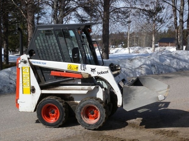 Bobcat 450, 453 Skid Steer Loader Service Repair Manual ( S/N 561711001 & Above , 561811001 & Above)