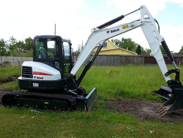 Bobcat E50 Compact Excavator Service Repair Manual (S/N AG3N11001 & Above, S/N AHHE11001 & Above)