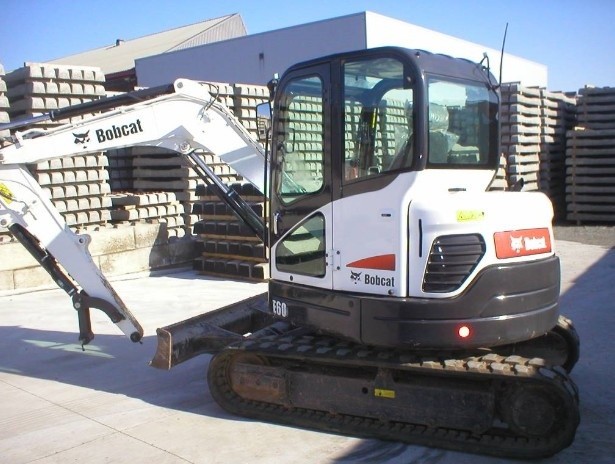 Bobcat E60 Compact Excavator Service Repair Manual (S/N AGSZ11001 & Above, S/N AET811001 & Above)
