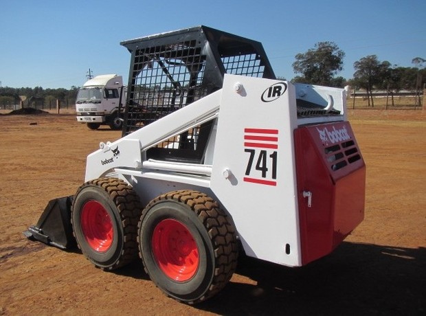 Bobcat 741, 742, 743, 743DS Skid Steer Loader Service Repair Workshop Manual DOWNLOAD