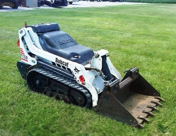 Bobcat MT50 Mini Track Loader Service Repair Manual (S/N 520611001 & Above, S/N 522411001 & Above)