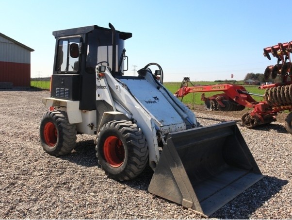 Bobcat 2410 Skid Steer Loader Service Repair Workshop Manual DOWNLOAD (S/N 13001 & Above)