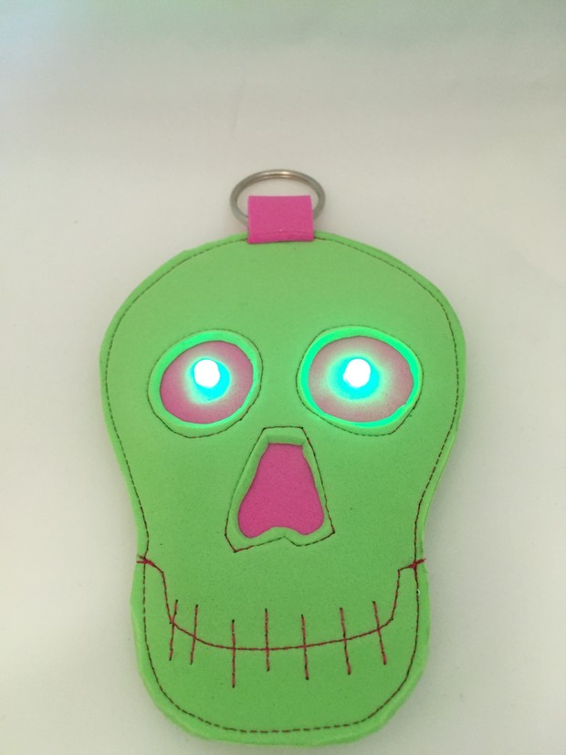 Skull Fabric Torch Instructions
