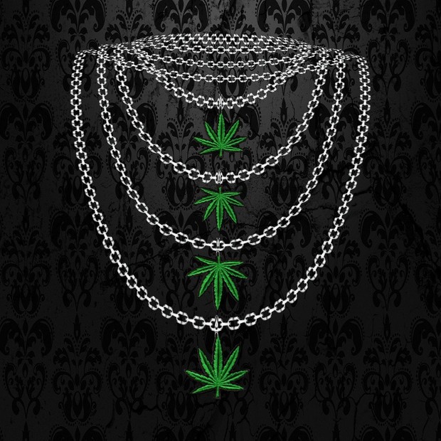 Female 4 x Weed Necklace