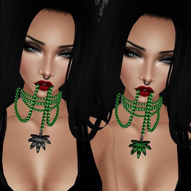Female Green Pearls w/Weed Necklace