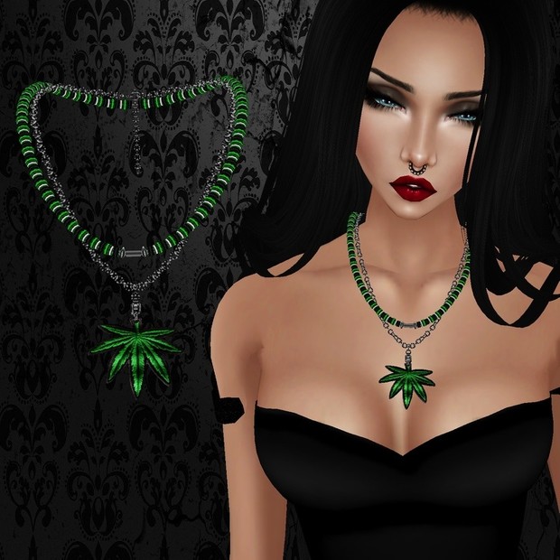 Female Green Weed Necklace