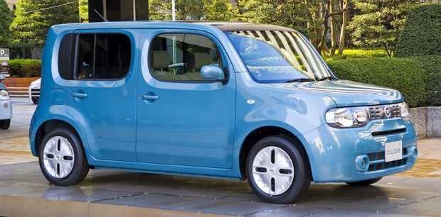2013 Nissan Cube Original OEM Workshop Service and Repair Manual (PDF).