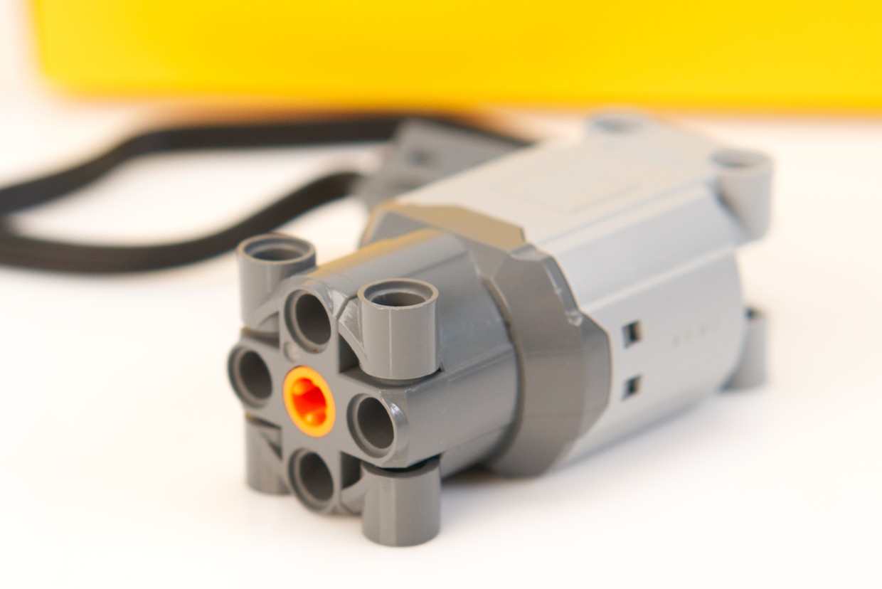 lego buwizz motor