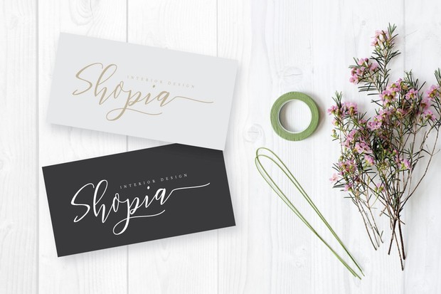 Frutilla Script Free Typeface